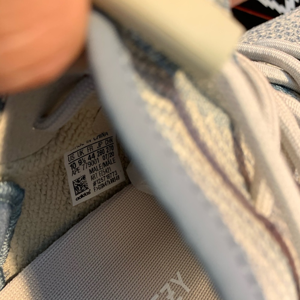 Yeezy “Israfel” Adult Size 10 NWT - Picture 5 of 6